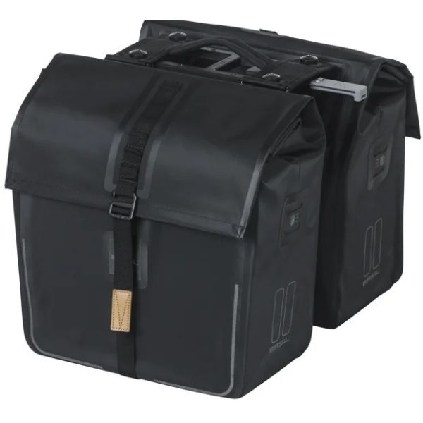 Doppelte Fahrradtasche Basil Urban Dry MIK 50 Liter 16 x 31 x 32 cm (2x) - Mattschwarz