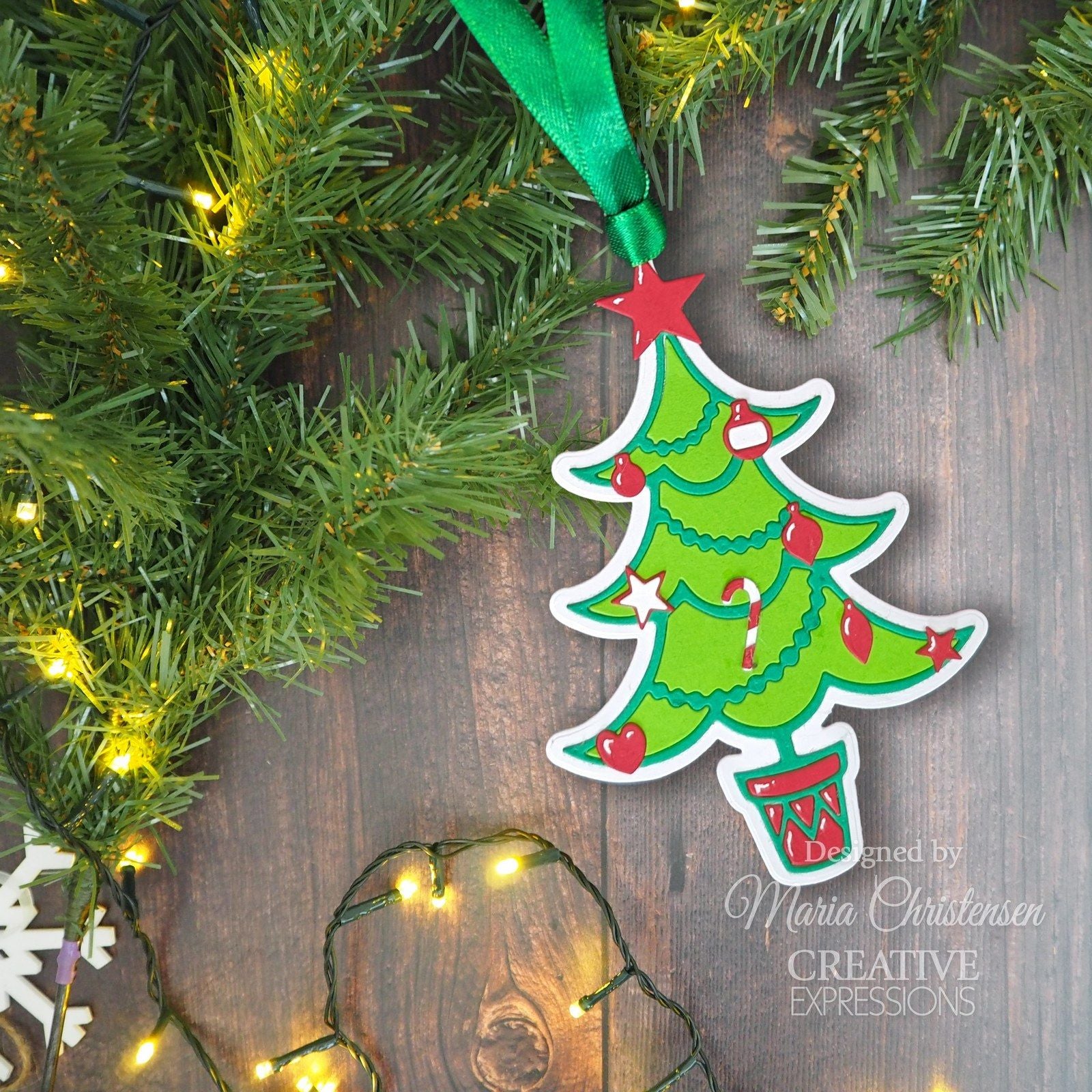 Paper cuts • festive craft die christmas tree