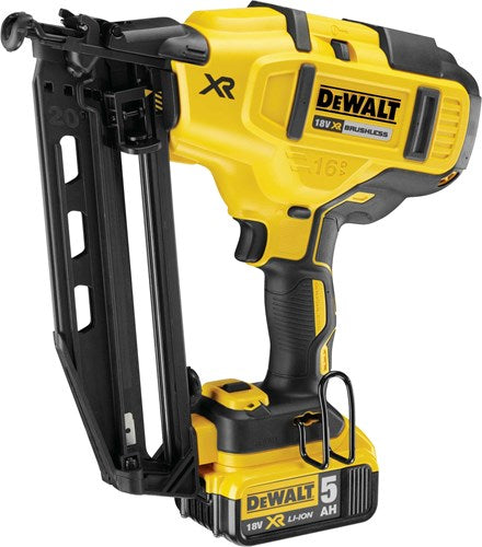 Dewalt dcn660p2 18v li-ion accu afwerk tacker set (2x 5.0ah accu) in koffer - 32-63mm - 16 gauge - koolborstelloos