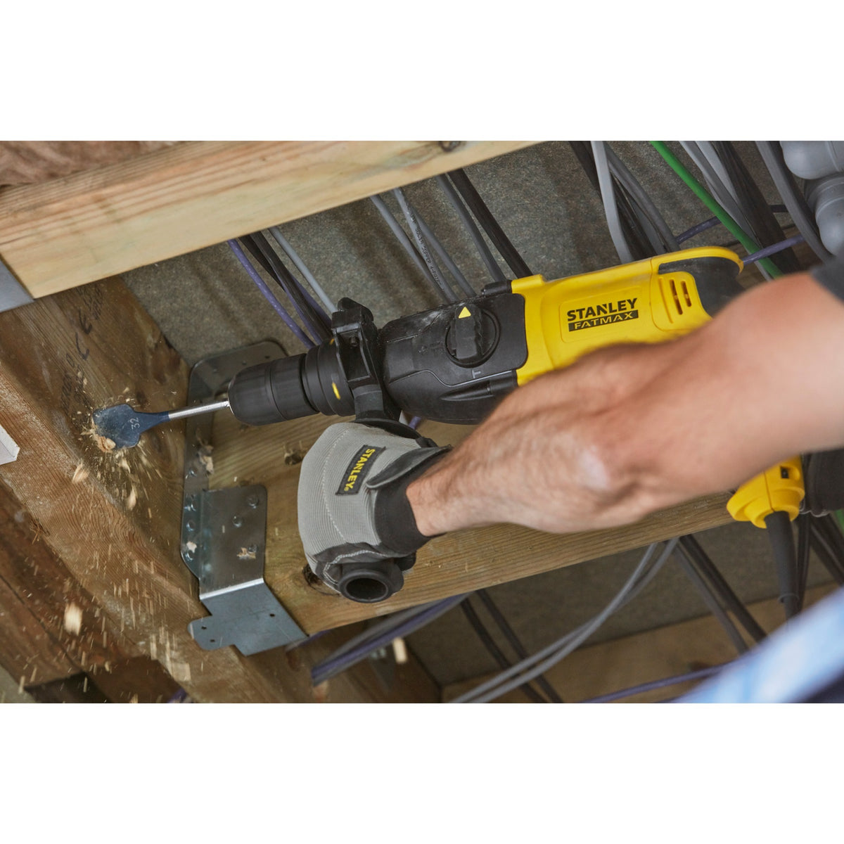 Stanley fatmax sfmeh210k - sds-plus boorhamer - 800w - 2,4j energie - ergonomische handgreep