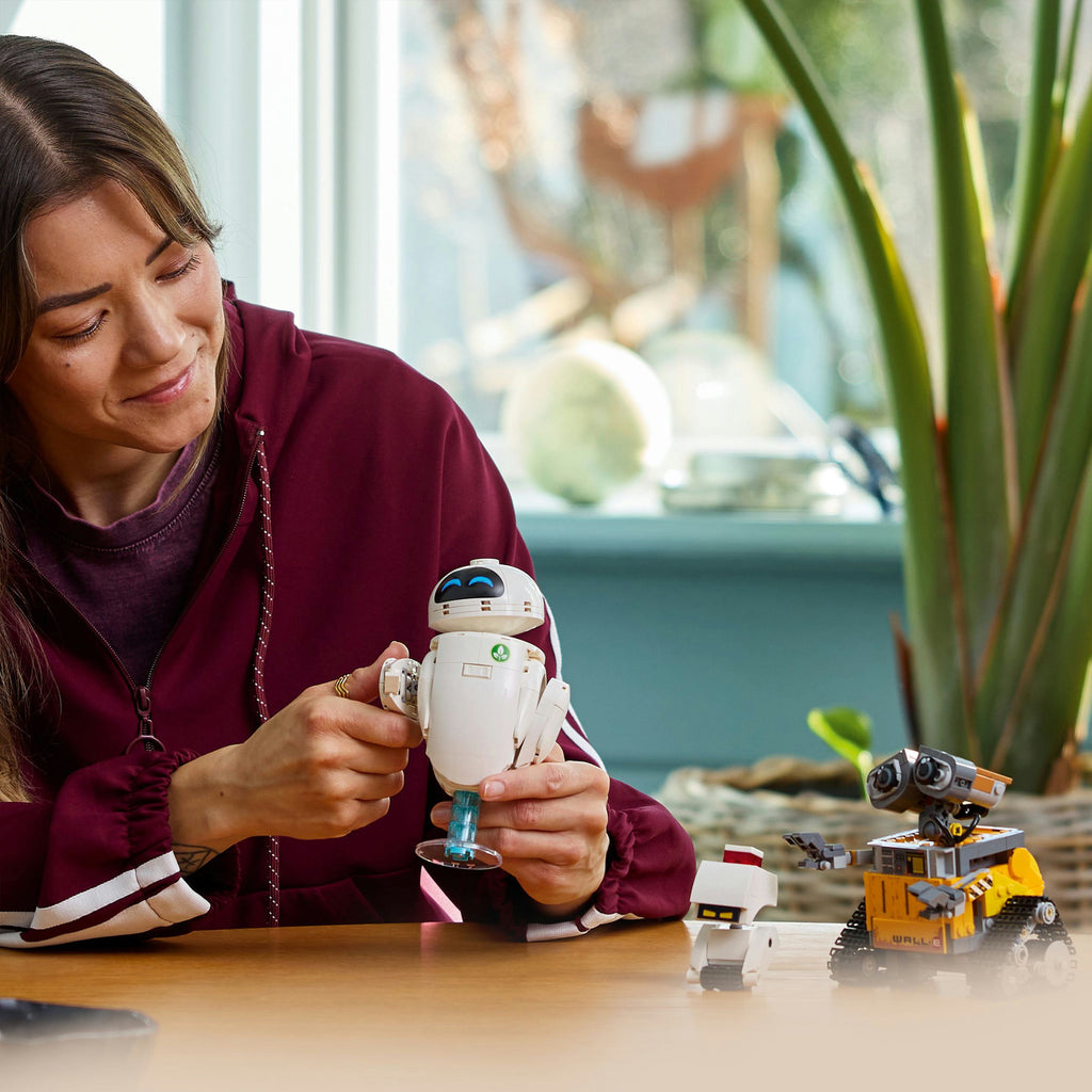Lego Disney 43279 Pixar Wall-E und Eve