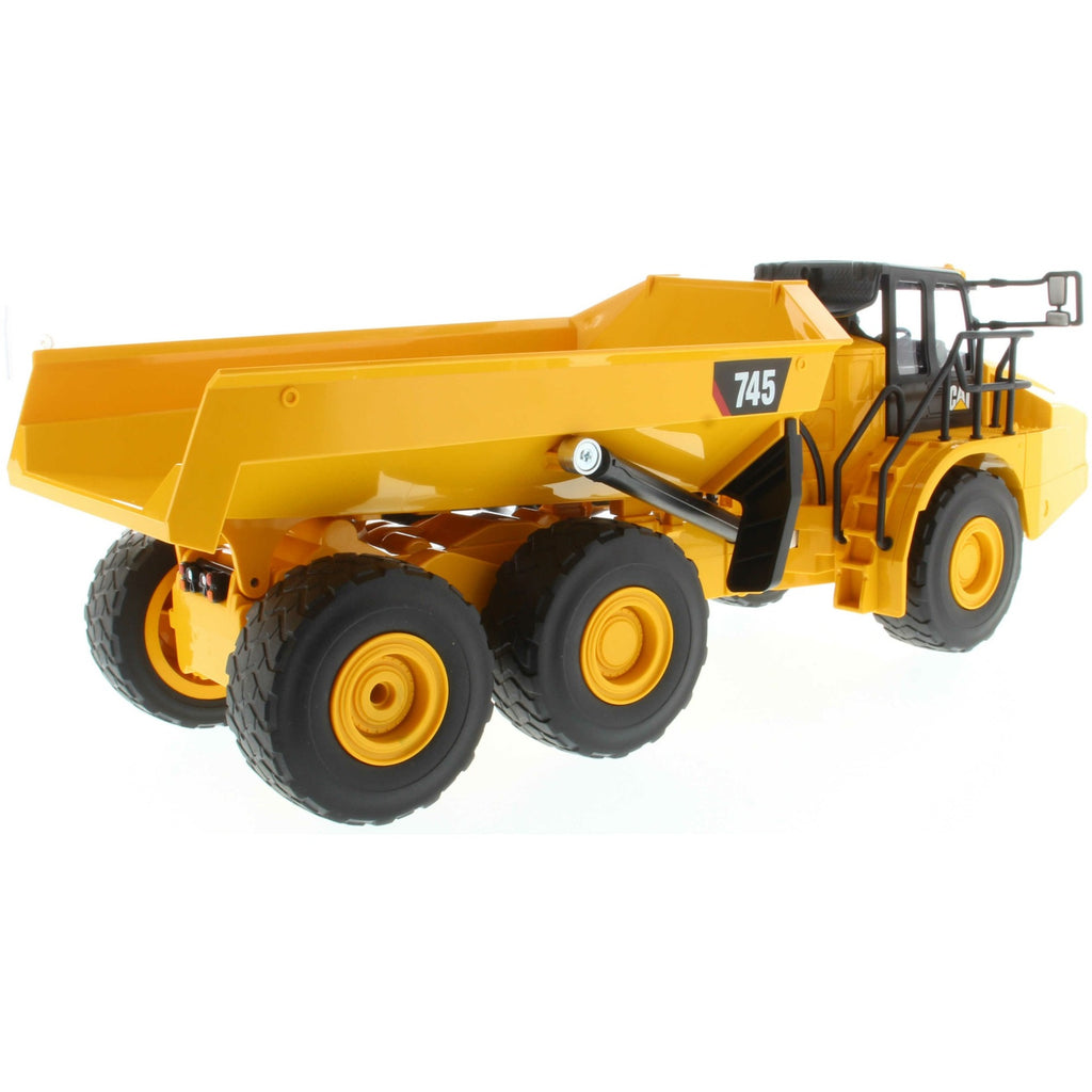 Carrera 1:24 RC Cat 745 Kipper
