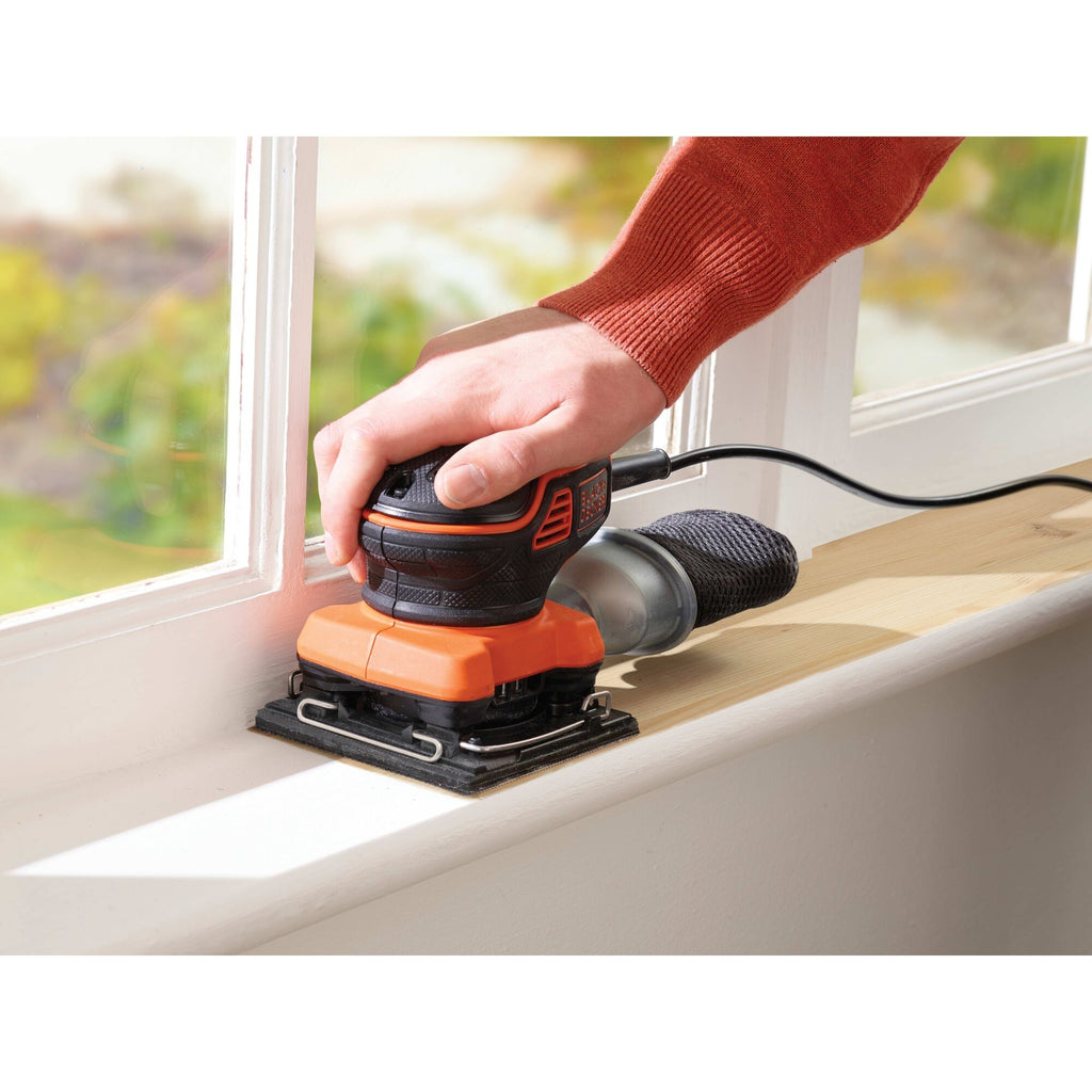Black+decker 220w 1 4 vel schuurmachine met handpalmschakelaar ka450-qs vlakschuurmachine (oranje zwart)