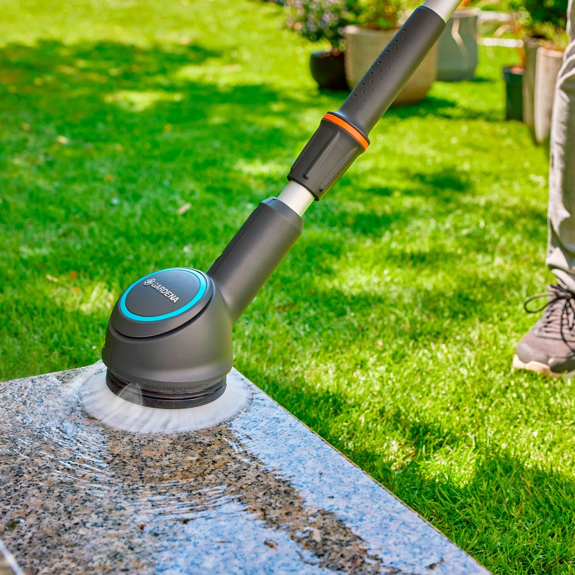 Gardena Akku-Multi-Cheater Aquabrush Universal 04 18V P4A