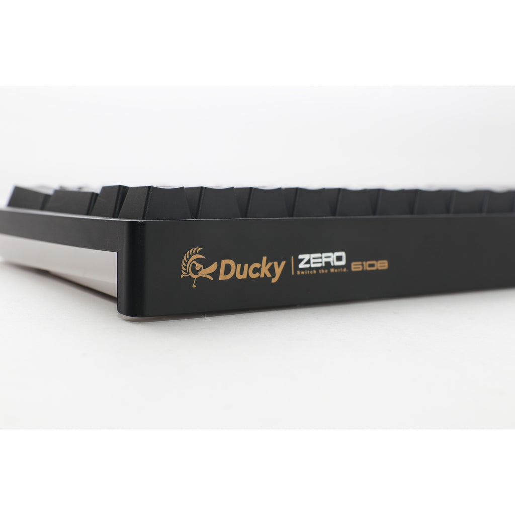 Ducky zero 6108 classic black, gaming toetsenbord (zwart wit, us lay-out, cherry mx2a brown, rgb leds, double-shot pbt, hot swap, 2.4ghz | bluetooth | usb-c)