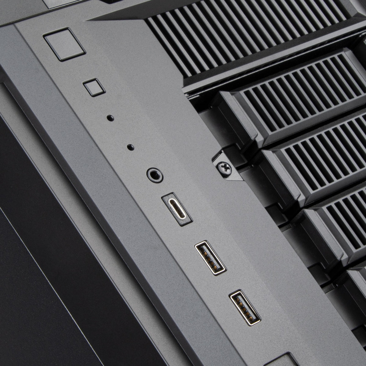 Silverstone cs382 mini tower behuizing (zwart | 2x usb-a | 1x usb-c)