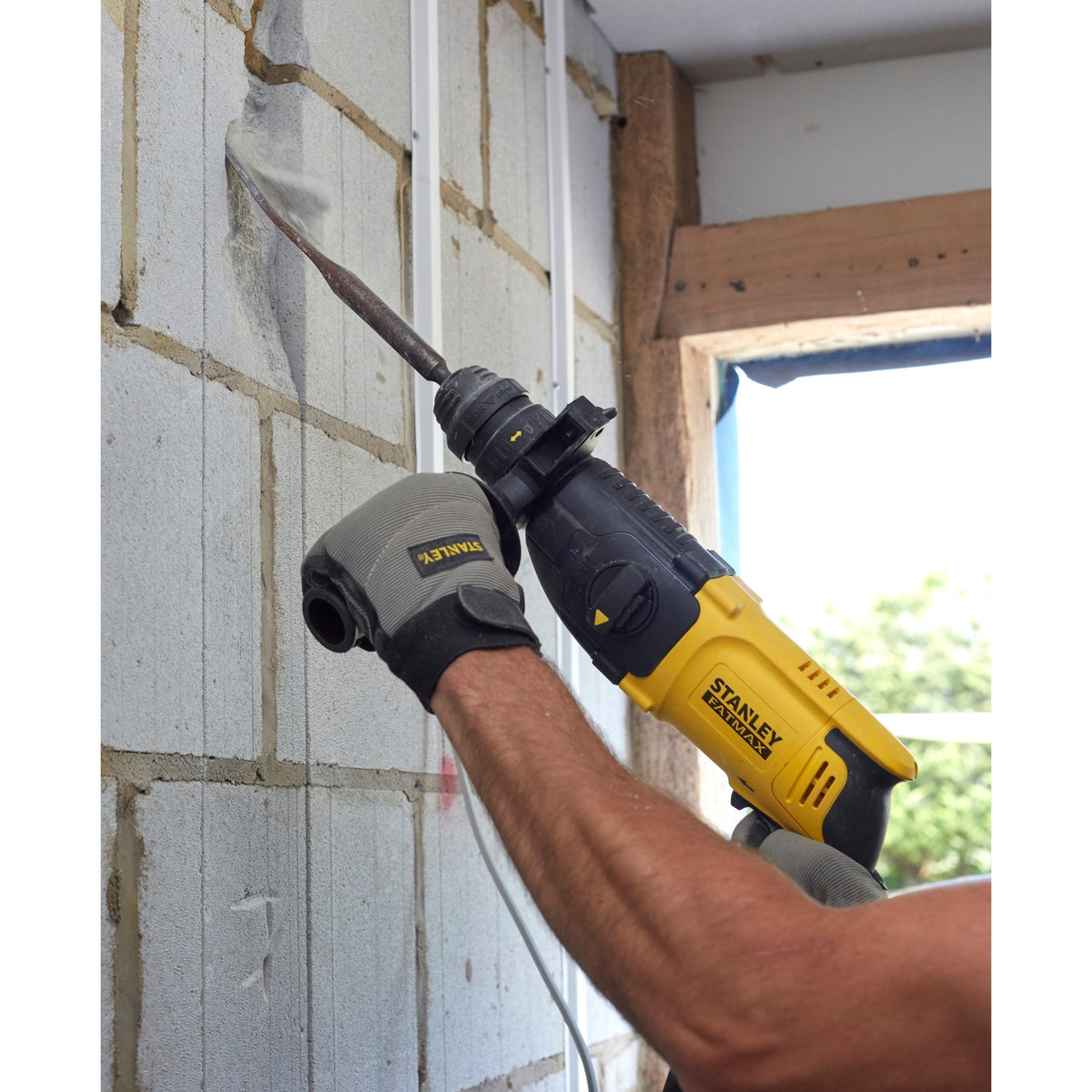 Stanley fatmax sfmeh210k - sds-plus boorhamer - 800w - 2,4j energie - ergonomische handgreep