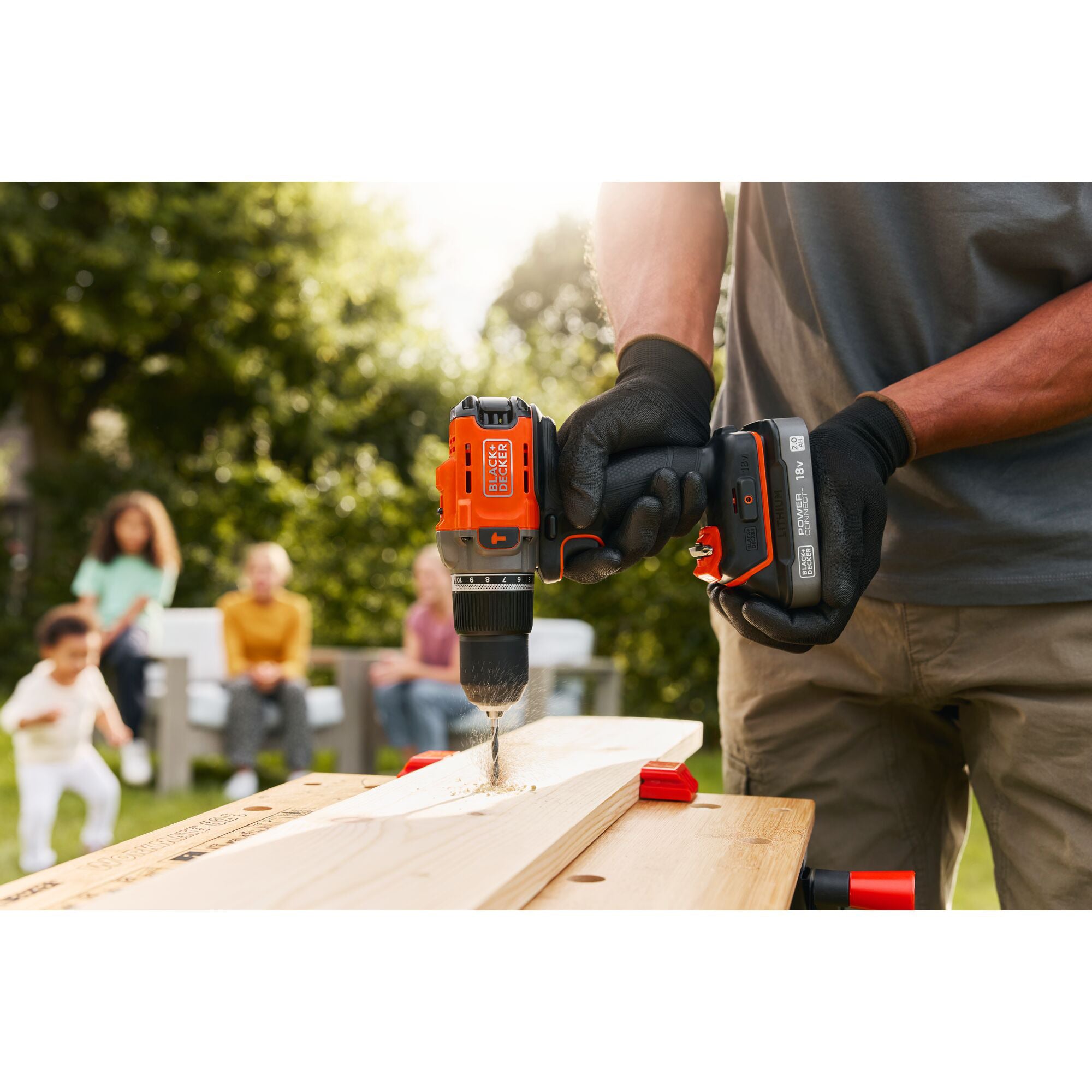 Black+decker 18v schroefklopboormachine + 18v oscillerende multitool bundel (zwart oranje)