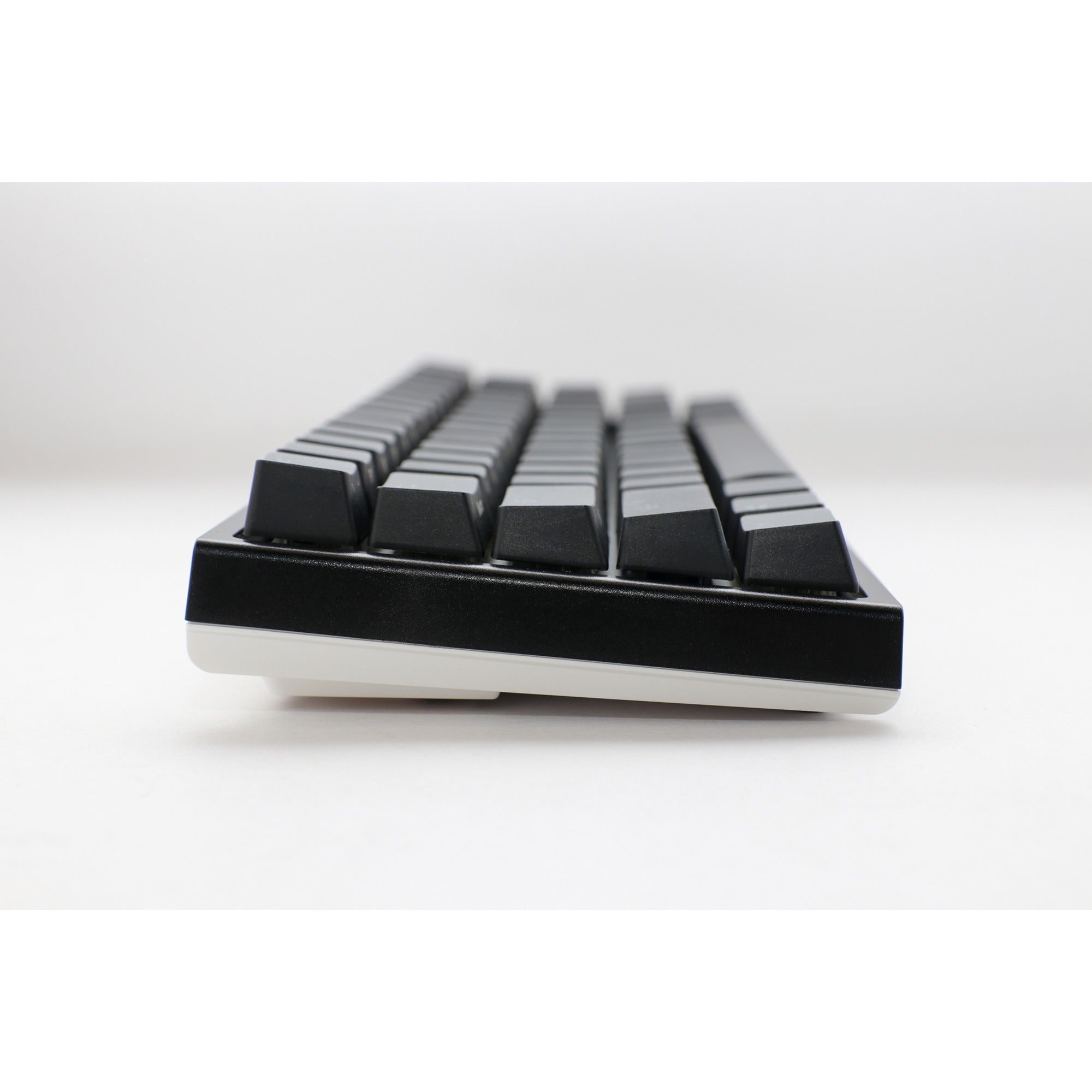 Ducky one 2 pro mini classic, gaming toetsenbord (zwart, us lay-out, cherry mx silent red, rgb led, double-shot pbt, quack mechanics, 60%)