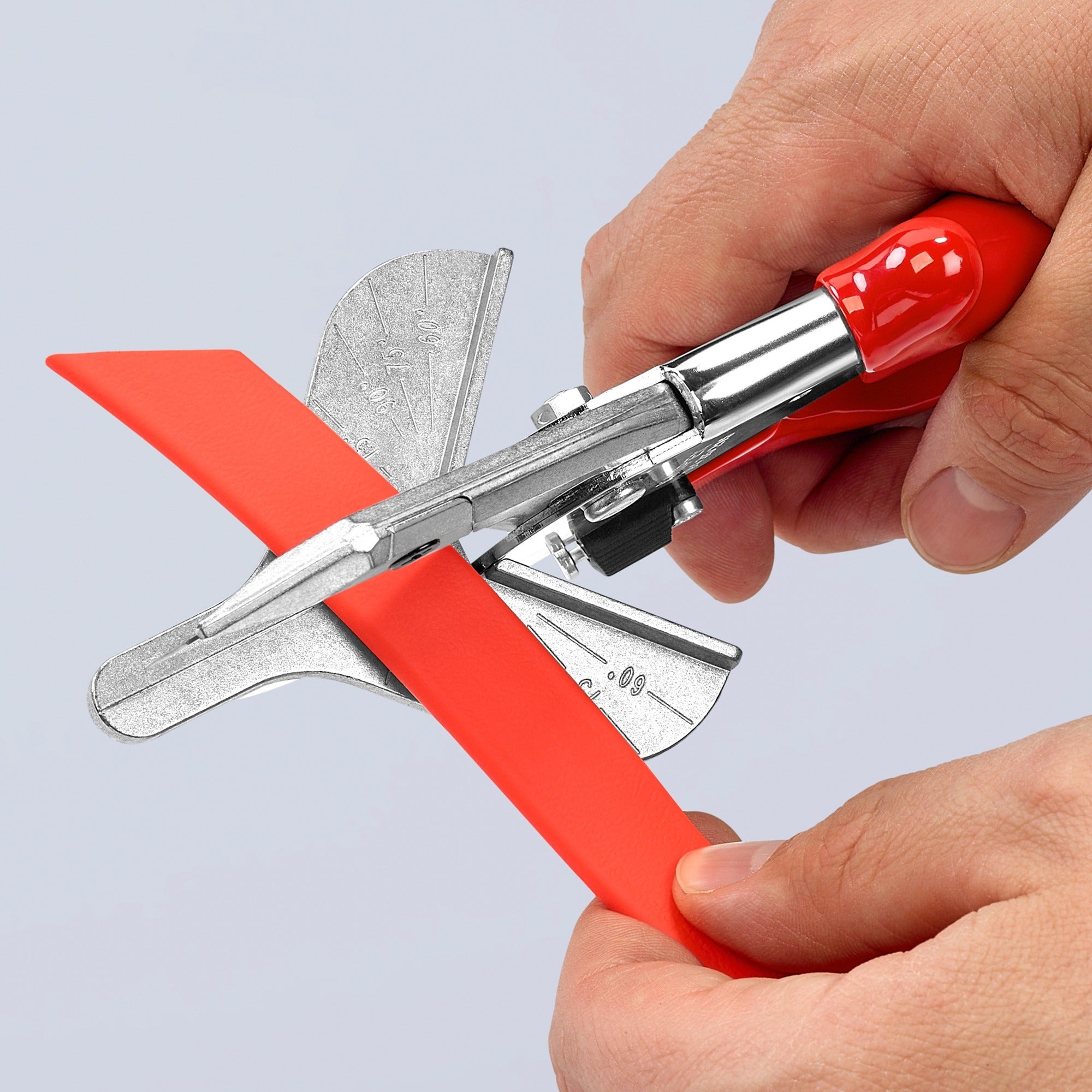 Knipex 94 35 215 versteksnijder voor kunststof- en rubberprofielen
