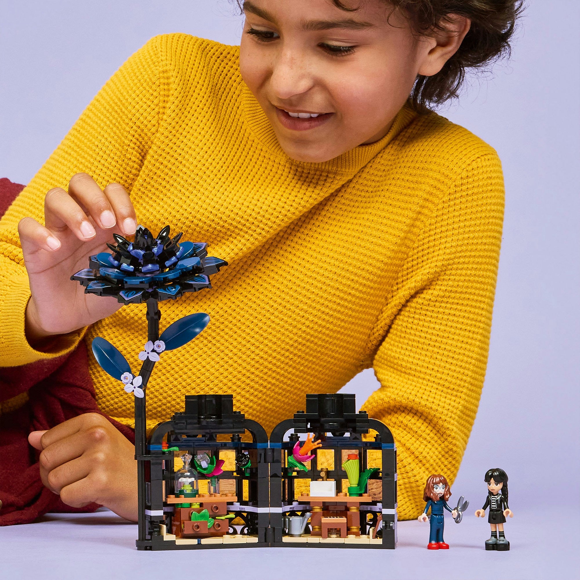 Lego wednesday - zwarte dahlia constructiespeelgoed (76784)