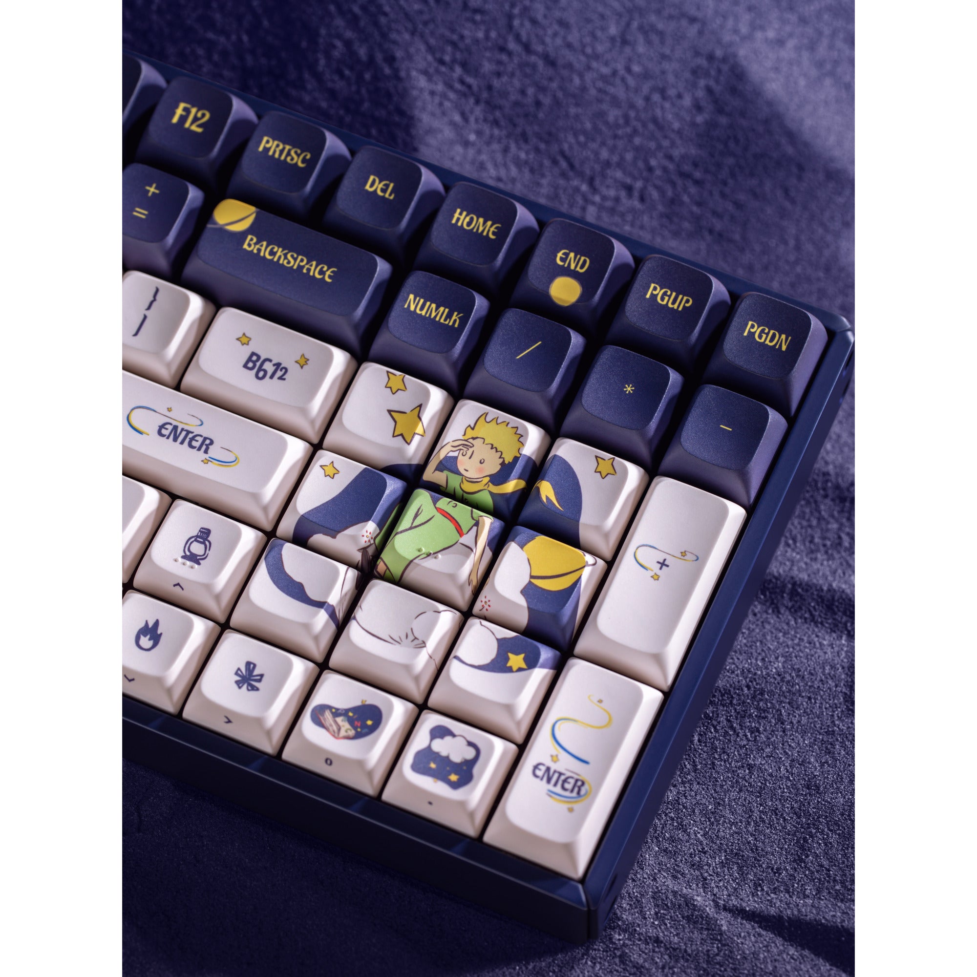 Iqunix f97 starry tryst rgb mechanisch gaming toetsenbord (donkerblauw, us lay-out (qwerty), gateron red, 96%, rgb leds, hot-swappable, pbt, 2.4ghz | bluetooth 5.1 | usb-c)