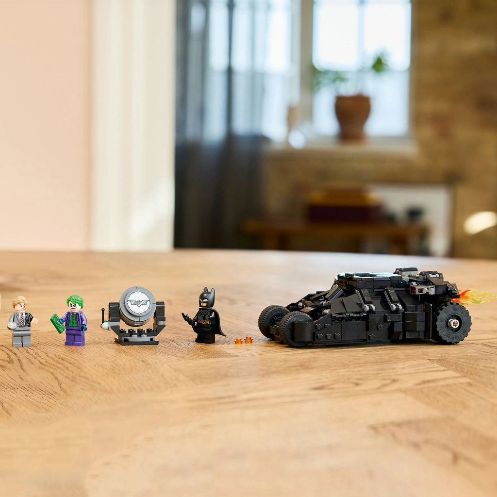 Lego super heroes - batman tumbler vs. two-face en the joker constructiespeelgoed (76303)