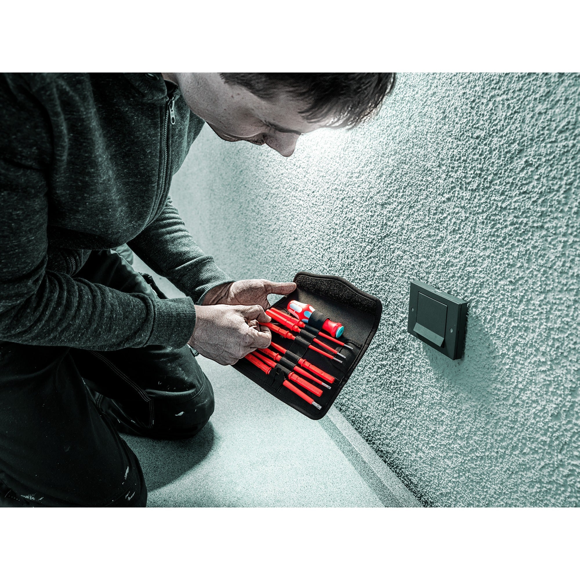 Wera kraftform kompakt vde rvs 17 extra slim 1 tool finder, 17‑delig schroevendraaier (rood blauw)