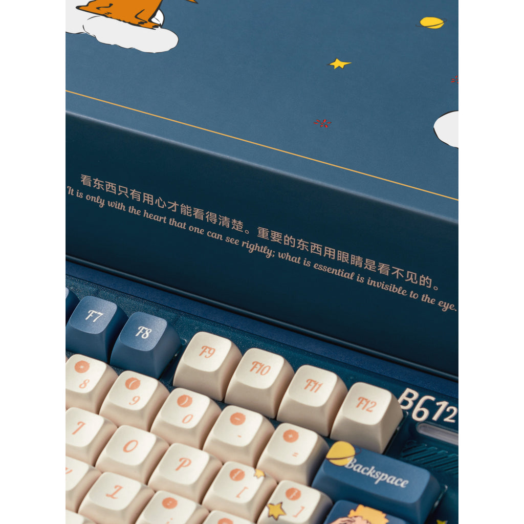 Iqunix zx75 sky encounter wireless mechanical keyboard (blauw, us lay-out (qwerty), iqunix little prince, 75%, rgb leds, hot-swappable, double-shot pbt, 2.4ghz | bluetooth 5.1 | usb-c)