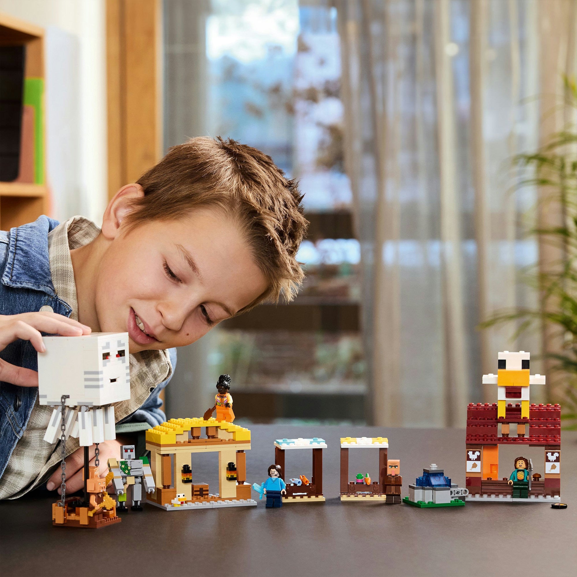 LEGO Minecraft 21273 Der Ghast-Ballonangriff auf das Dorf