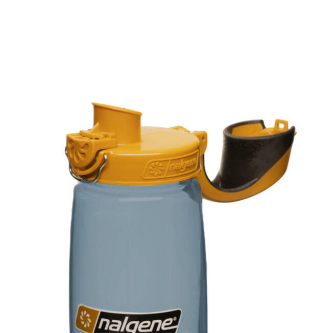 Nalgene on-the-fly lock-top sustain bottle, 700 ml drinkfles (grijs beige)