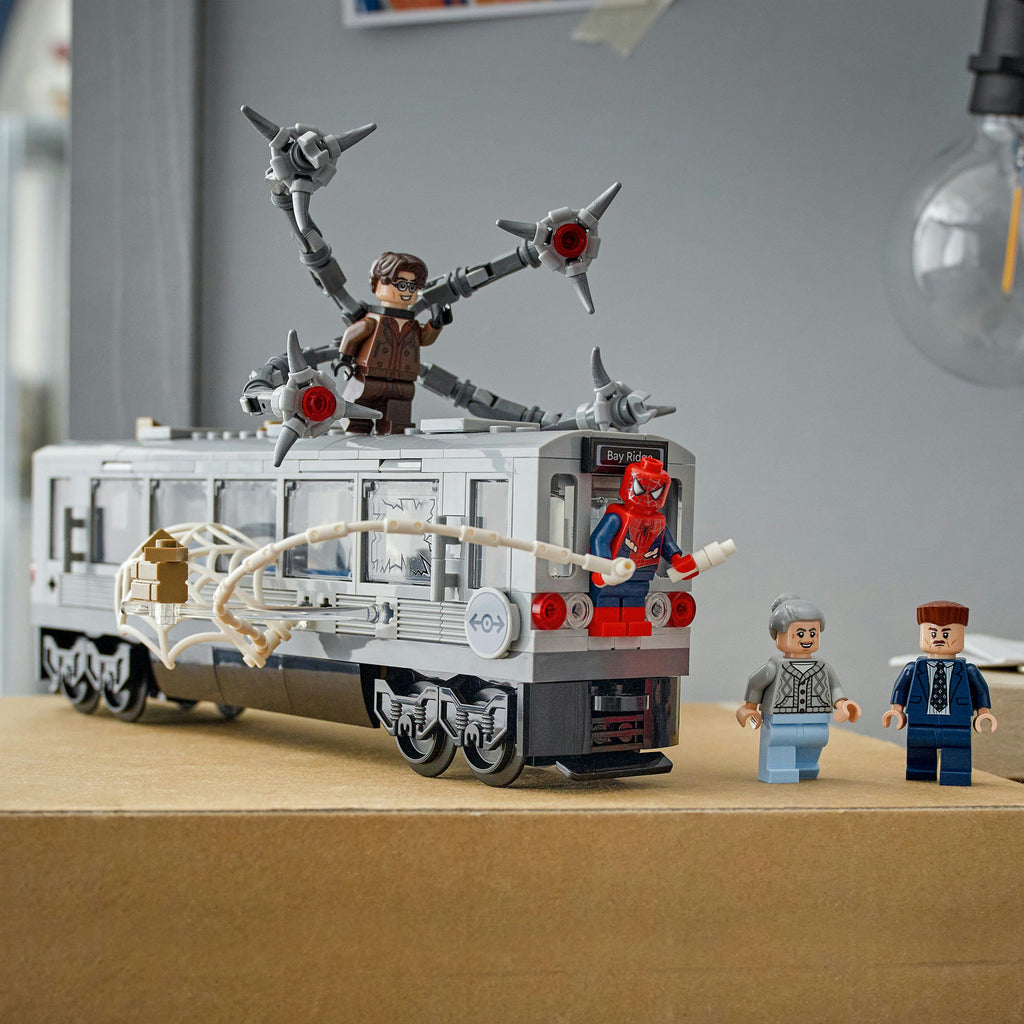 Lego ® marvel spider-man vs. doc ock metroscène - 76321