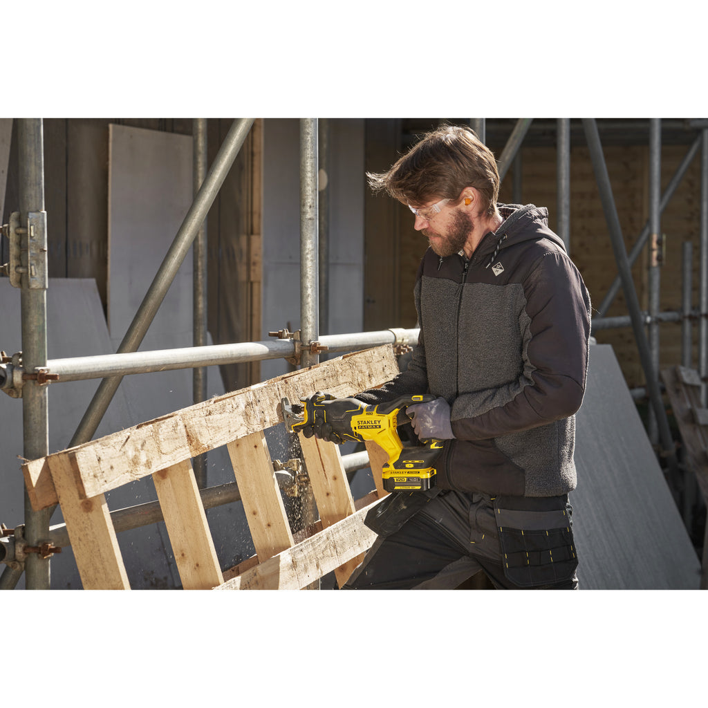 Stanley brushless v20 18v fatmax reciprozaag (zwart geel, accu, oplader en koffer inbegrepen)