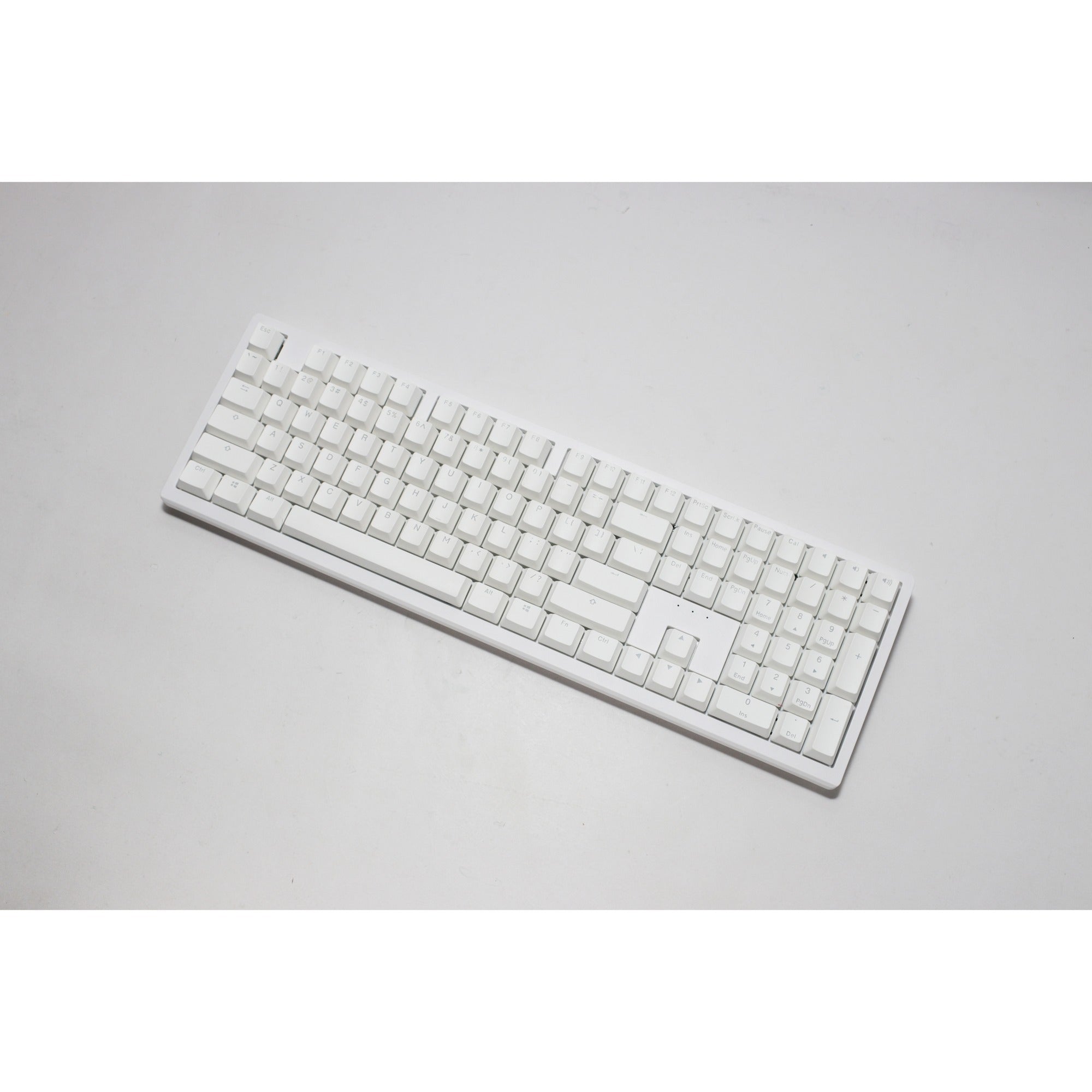 Ducky zero 6108 pure white, gaming toetsenbord (wit, us lay-out, cherry mx2a brown, rgb leds, double-shot pbt, hot swap, 2.4ghz | bluetooth | usb-c)