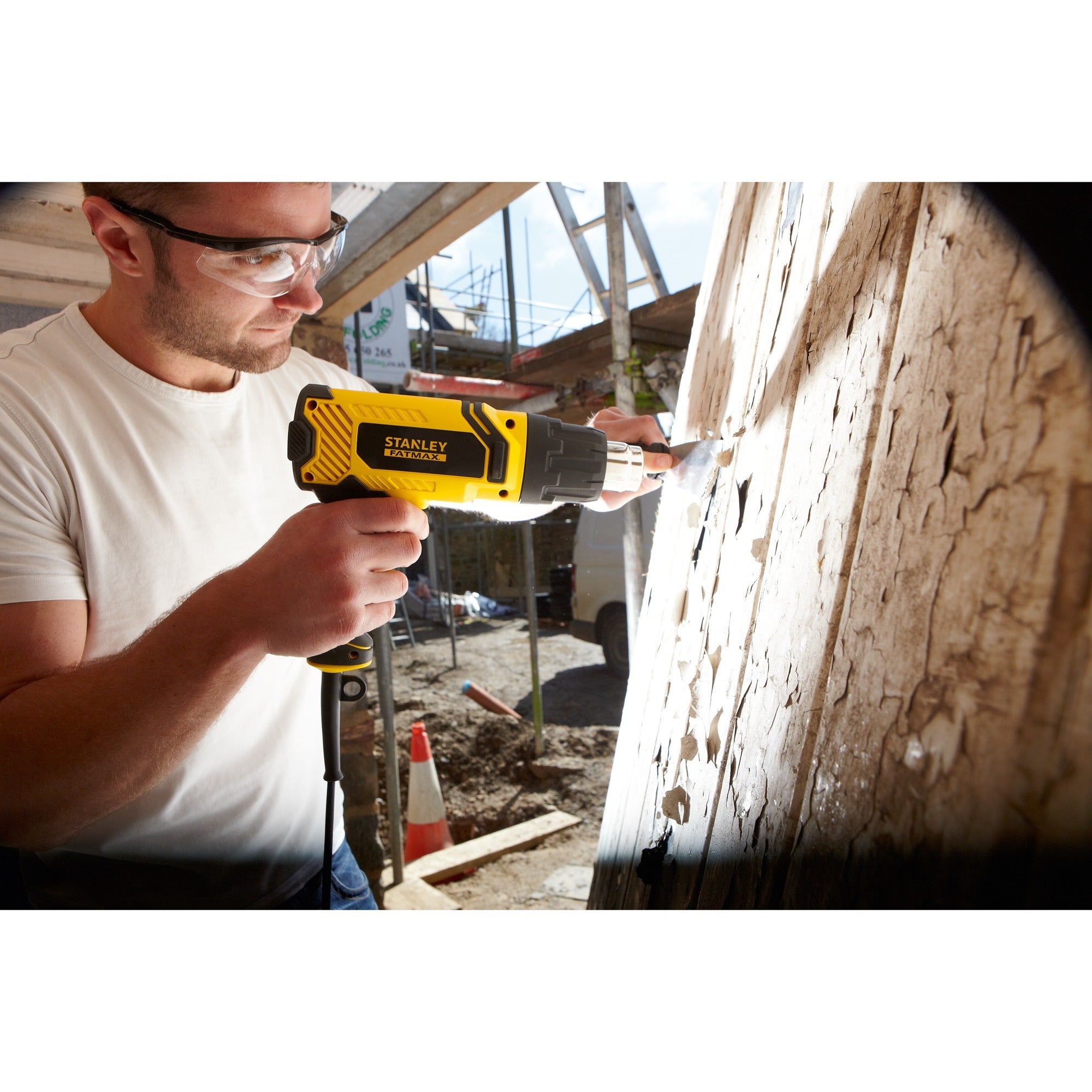 Stanley fatmax 2000w heteluchtpistool met kitdoos (geel zwart)