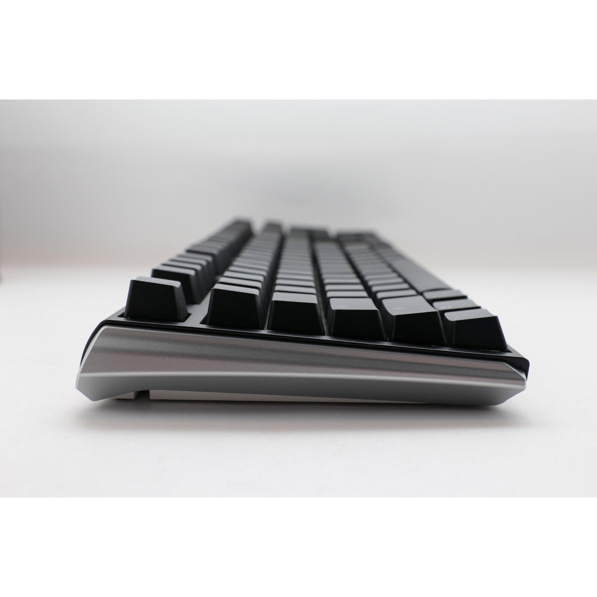 Ducky one 3 classic, toetsenbord (zwart wit, us lay-out, cherry mx red, rgb led, double-shot pbt, hot-swappable, quack mechanics)