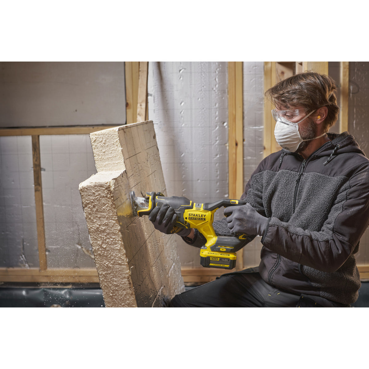 Stanley brushless v20 18v fatmax reciprozaag (zwart geel, accu, oplader en koffer inbegrepen)