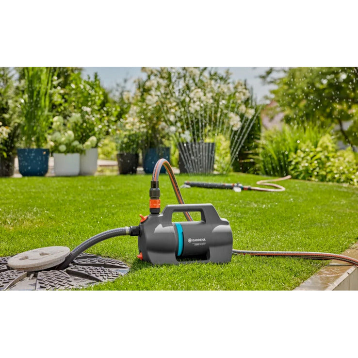 Gardena besproeiingspomp 5000 silent set met slang en aanzuigunit (donkergrijs turquoise, 9081-20 | pomp | 20 m slang | 3,5 m aanzuigunit)