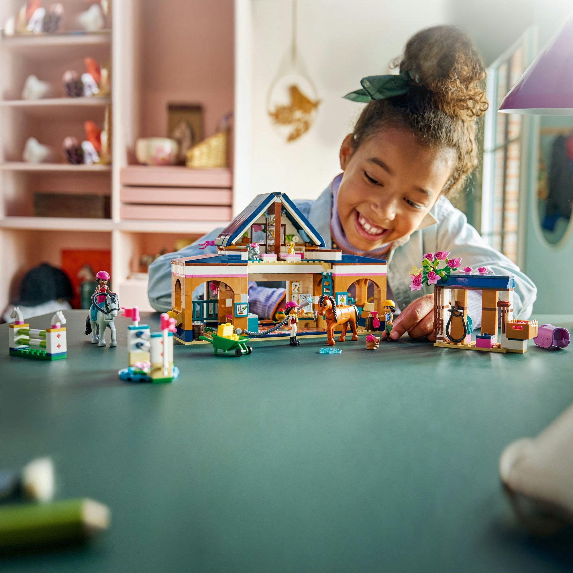 LEGO Friends 42688 Pferdestall und Reitschule