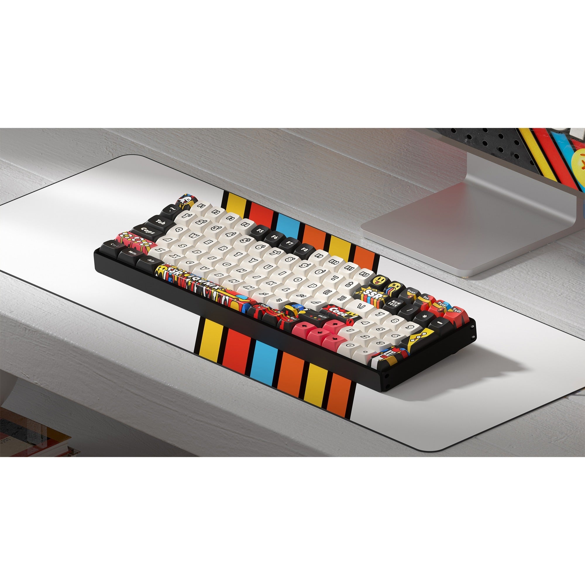 Iqunix f97 graffiti diary wireless mechanical keyboard (zwart, us lay-out (qwerty), ttc gold pink, 96%, rgb leds, hot-swappable, pbt, 2.4ghz | bluetooth 5.1 | usb-c)
