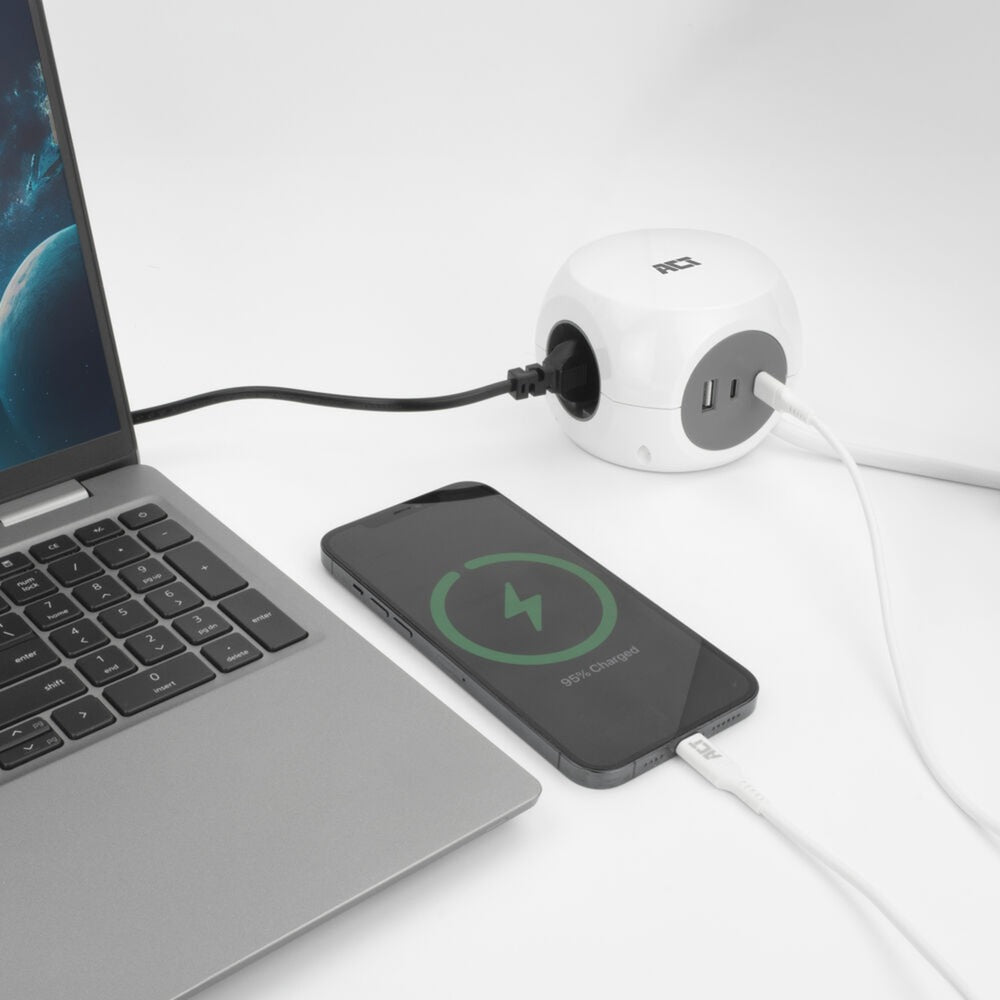 Act connectivity stekkerdoos kubus met 3 stopcontacten, 30w power delivery usb-c a poorten, kabellengte 1,5m stekkerdoos (wit, type f)