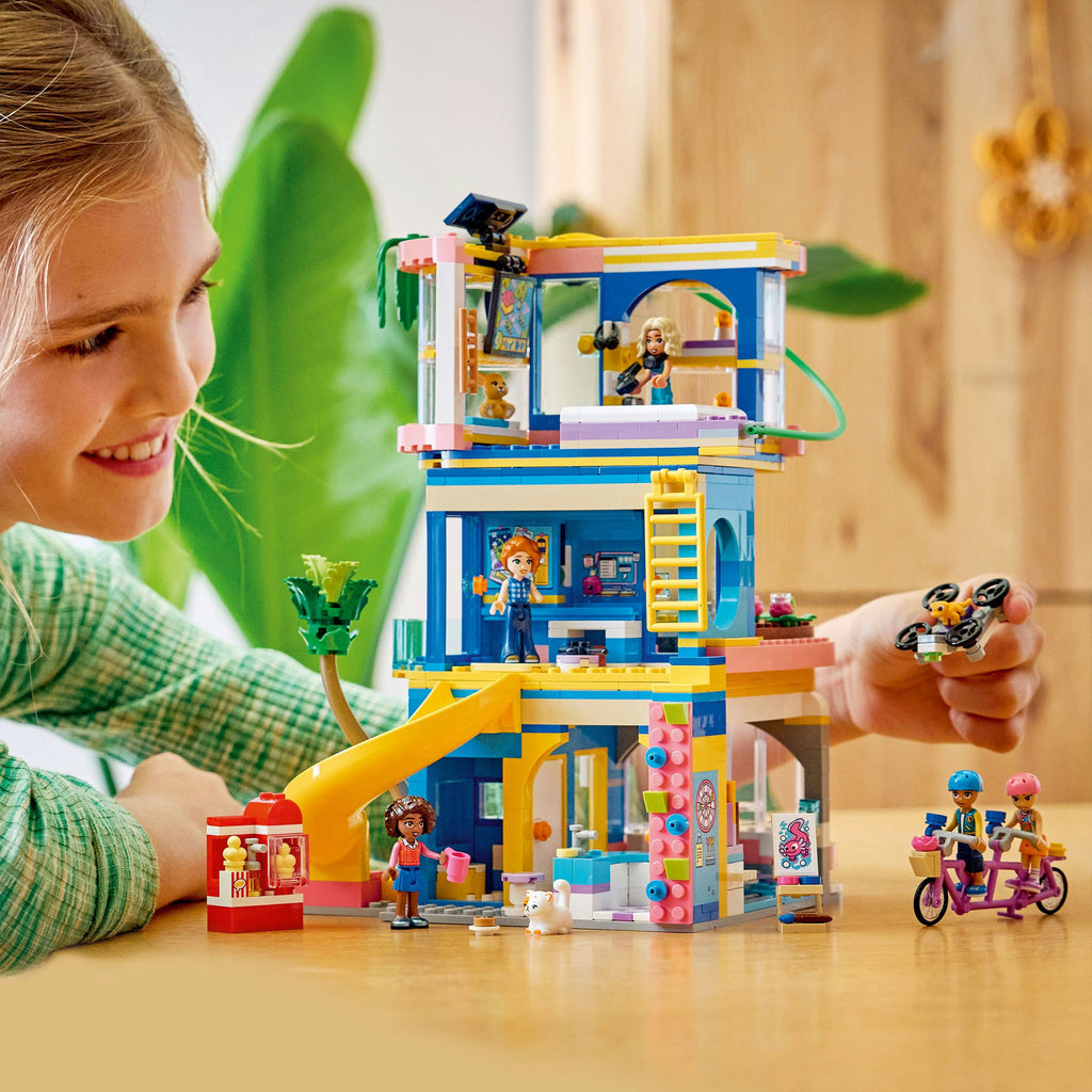 Lego friends heartlake city clubhuis