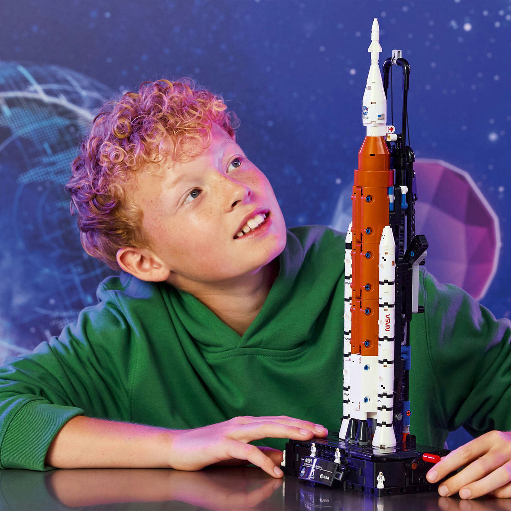 LEGO Technic 42221 NASA Artemis Weltraumrakete