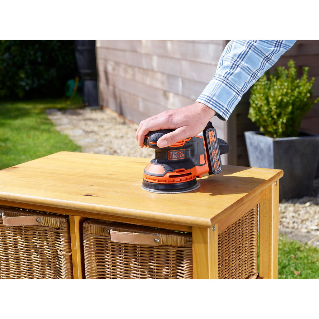 Black+decker bdcros18 18v accu excentrische schuurmachine (zwart oranje, opbergtas, oplader en accu inbegrepen)