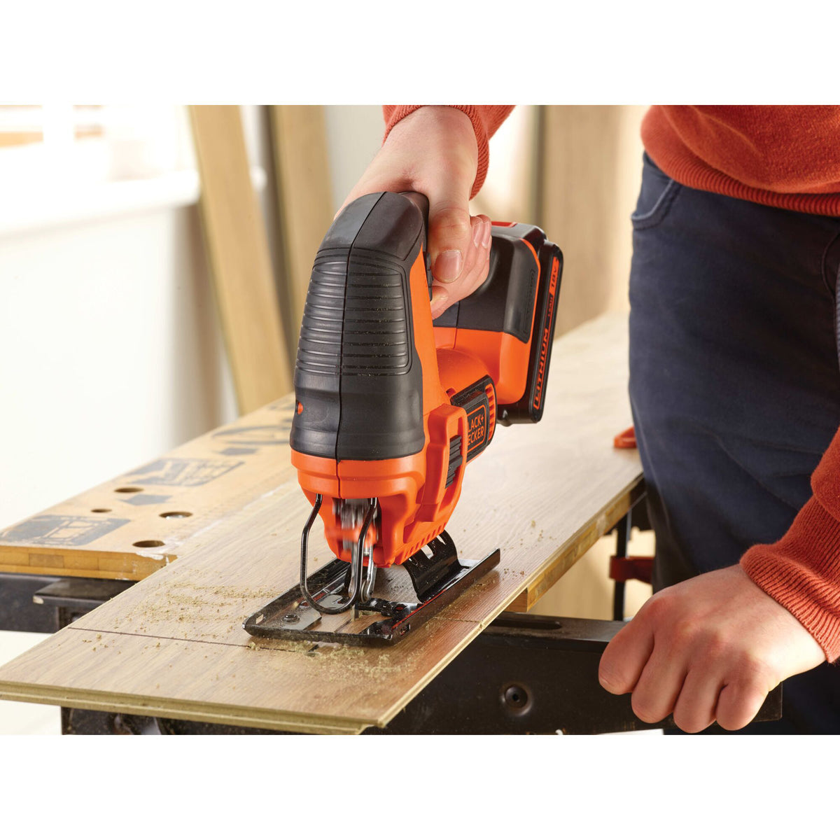 Black+decker 18v schroefklopboormachine + 18v pendeldecoupeerzaag bundel (zwart oranje)
