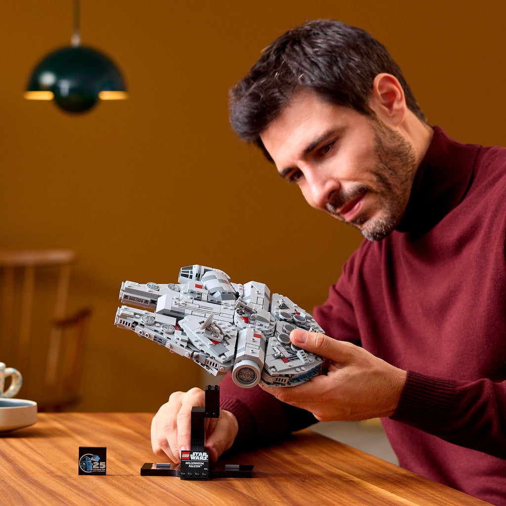 Lego Star Wars 75375 Millennium Falcon
