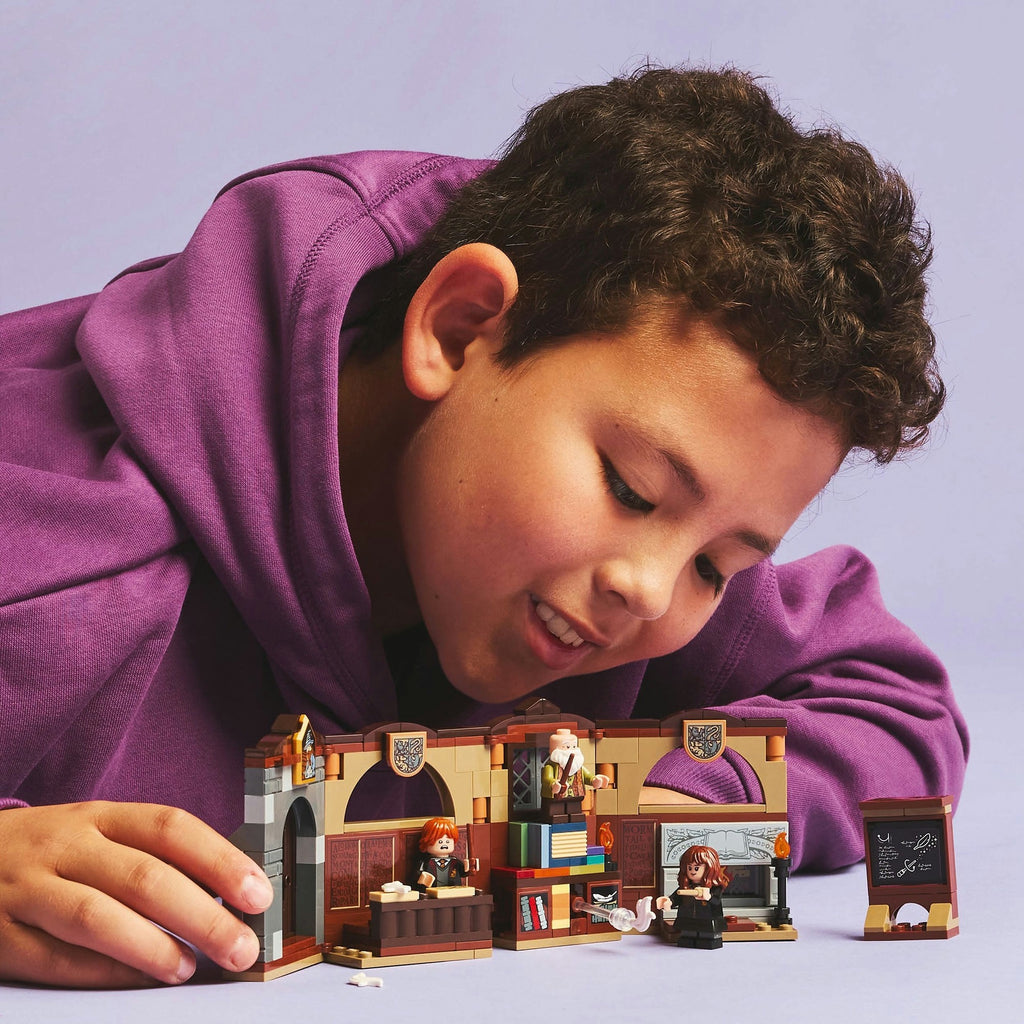 Lego harry potter - kasteel zweinstein: toverspreukenles constructiespeelgoed (76442)