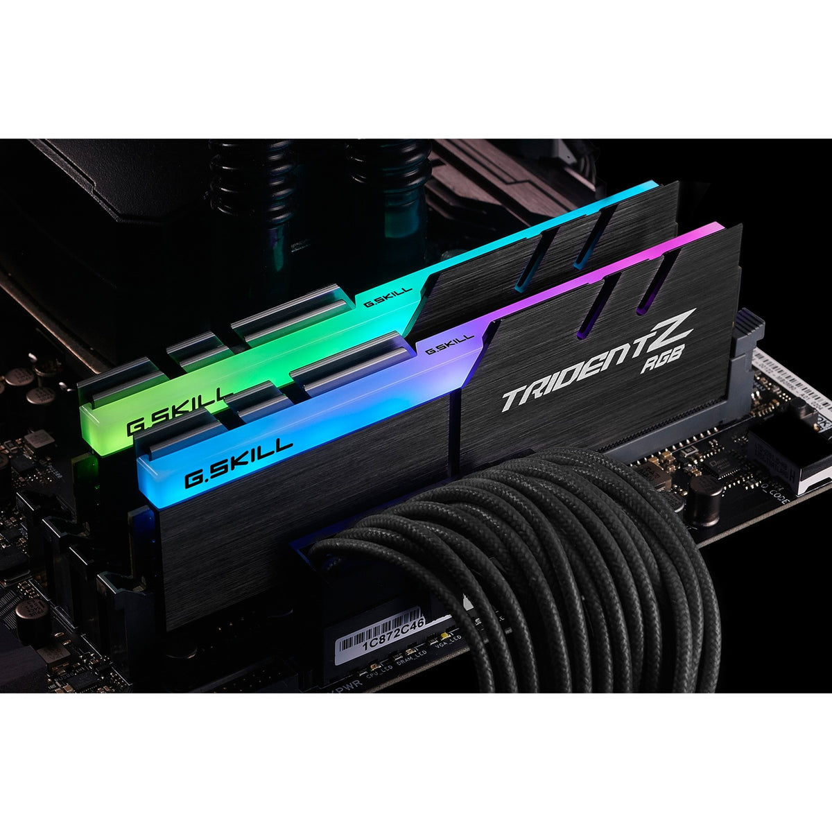 G.skill 32 gb ddr4-3200 (2x 16 gb) werkgeheugen (zwart, f4-3200c16d-32gtzr, xmp 2.0)