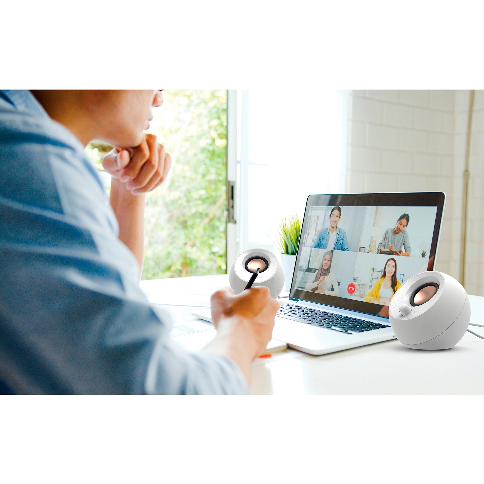 Creative pebble v3 pc-luidspreker (wit, bluetooth, usb-c, aux)