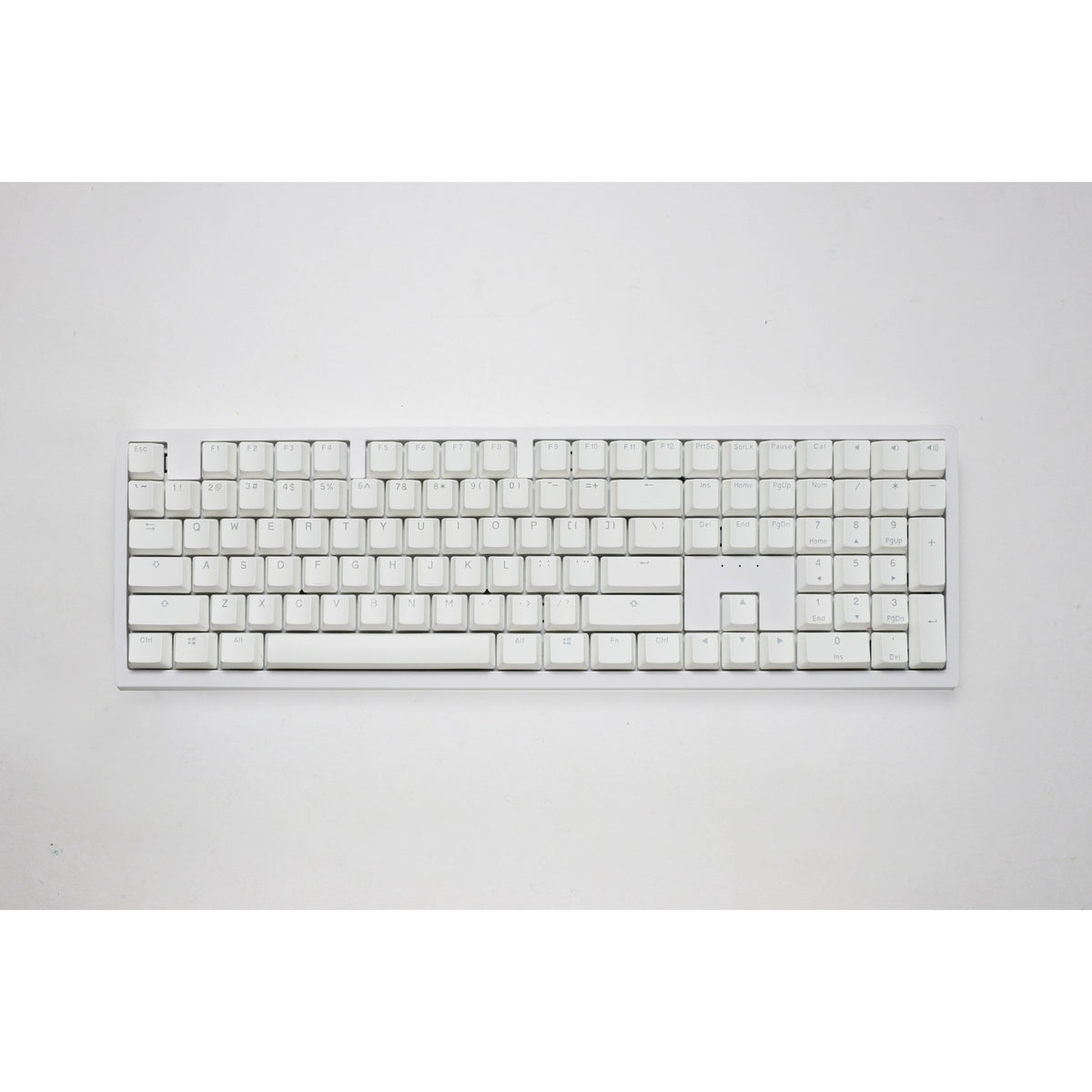 Ducky zero 6108 pure white rgb mechanisch gaming toetsenbord (wit, us lay-out (qwerty), cherry mx2a speed silver, 100%, rgb leds, double-shot pbt, hot swap, 2.4ghz | bluetooth | usb-c)