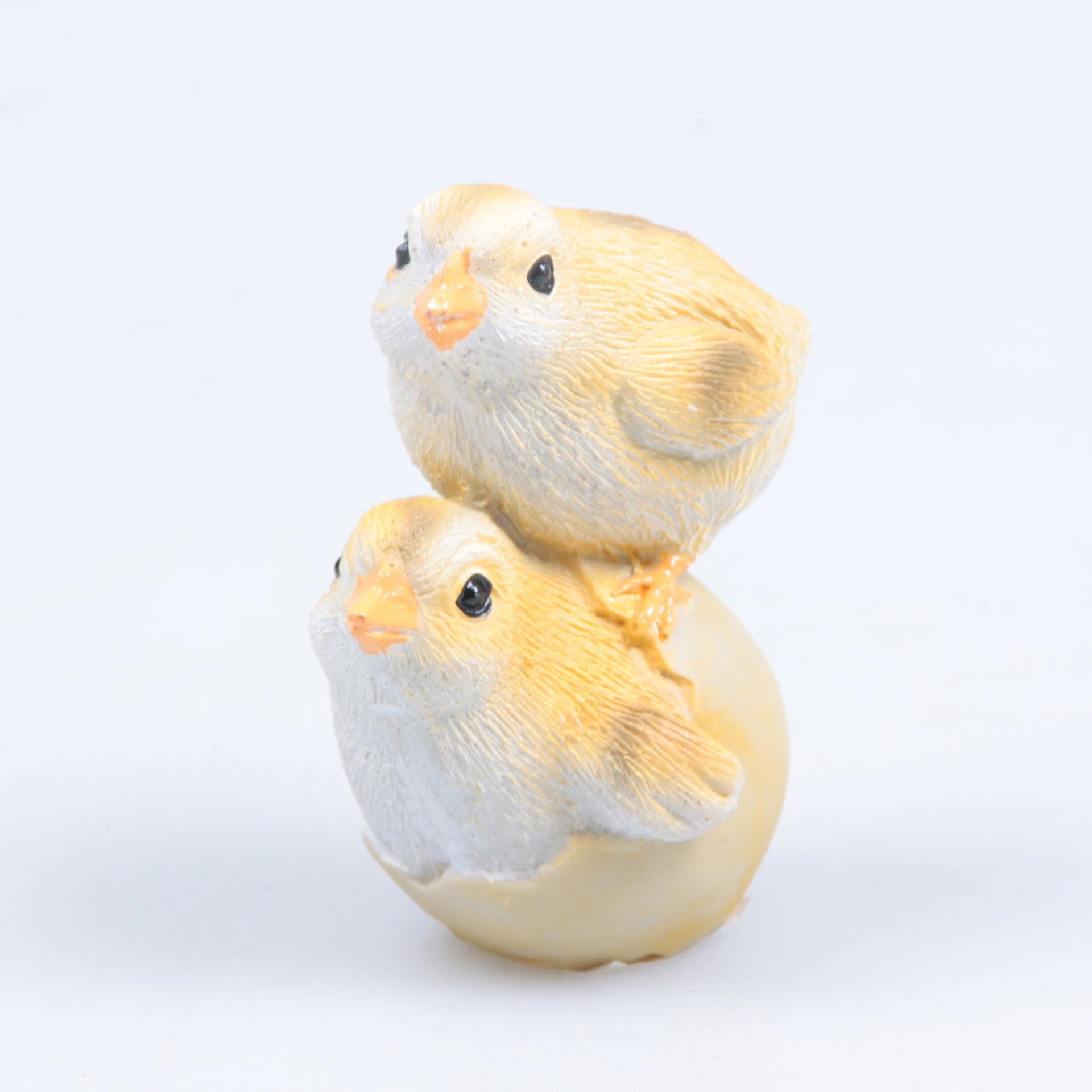 Farmwood animals tuinbeeld kuikentjes op elkaar 8cm