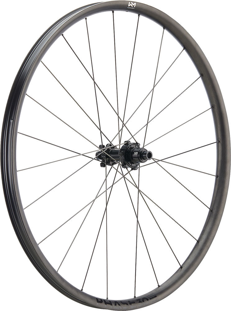 Newmen phase 30 base vonoa 29 6-bolt 12x148 fade carbon rear wheel