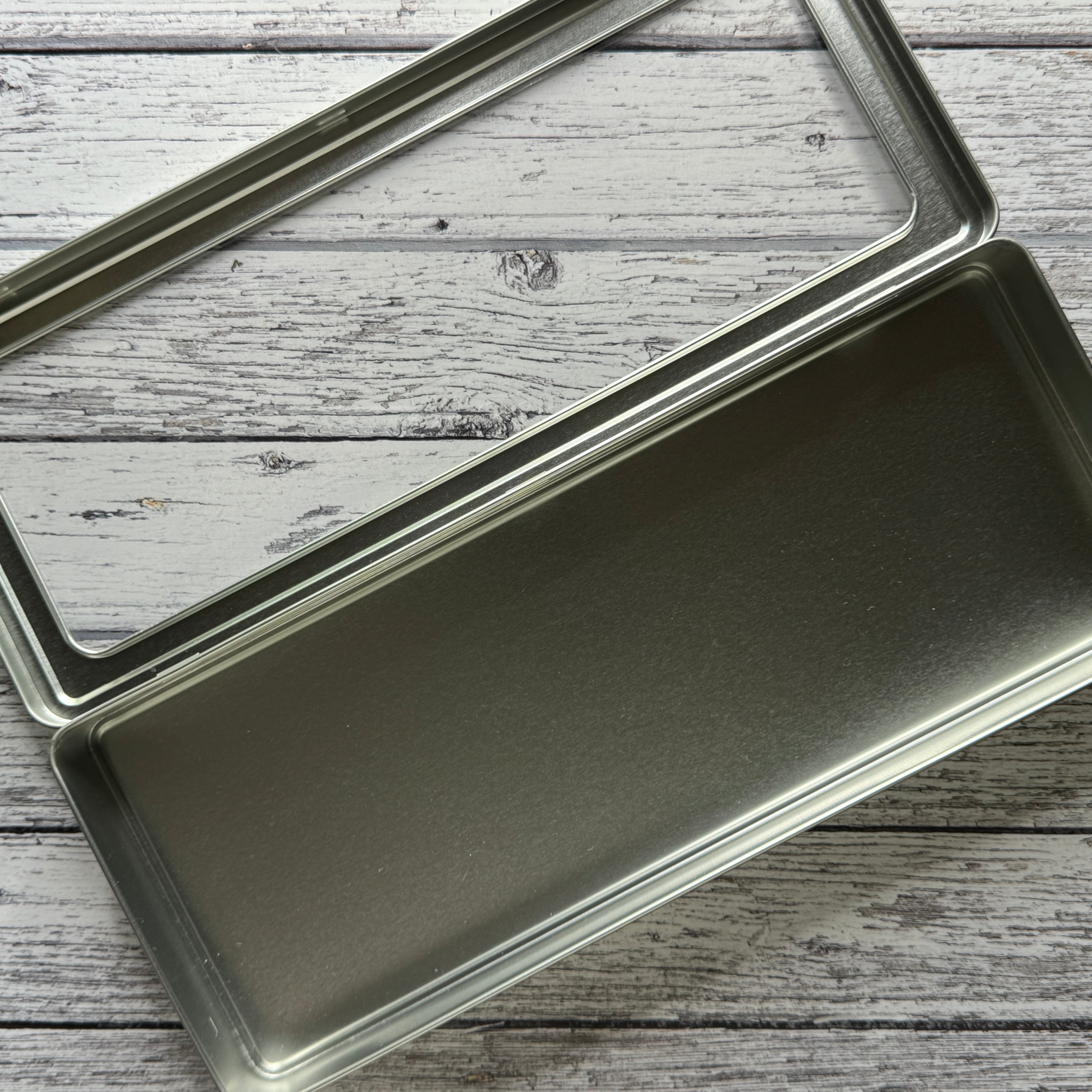 Ranger ink ranger • tim holtz distress spritz storage tin