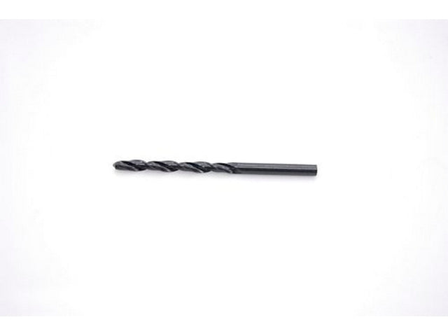 Bohren Sie jeweils 5 mm.