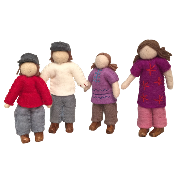 Papoose Toys Papoose Toys Caucasian Family 4 Dolls